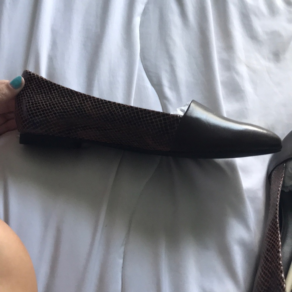 Shoe - Picture 2 of 3